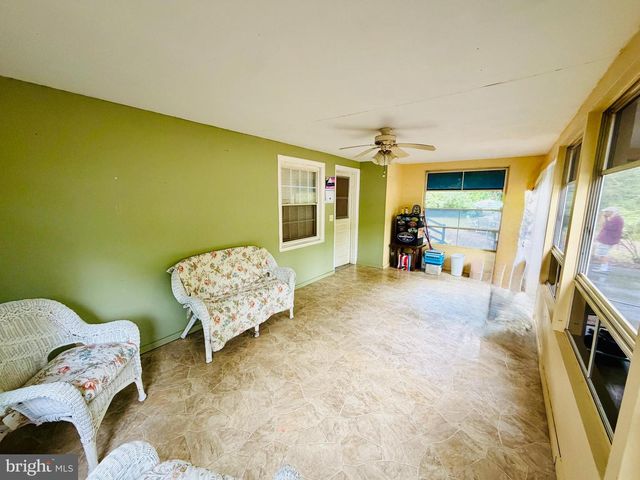 6858 LOIS AVE, Salisbury, MD 21804