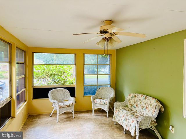 6858 LOIS AVE, Salisbury, MD 21804