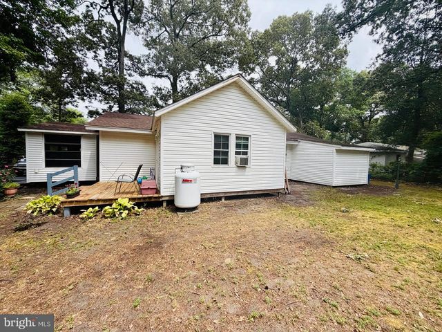 6858 LOIS AVE, Salisbury, MD 21804