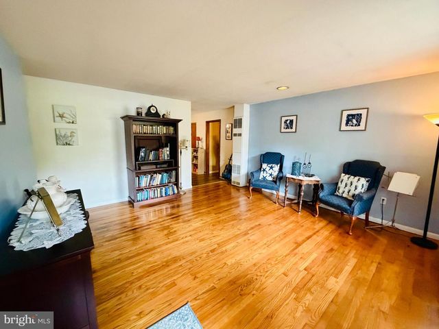 6858 LOIS AVE, Salisbury, MD 21804