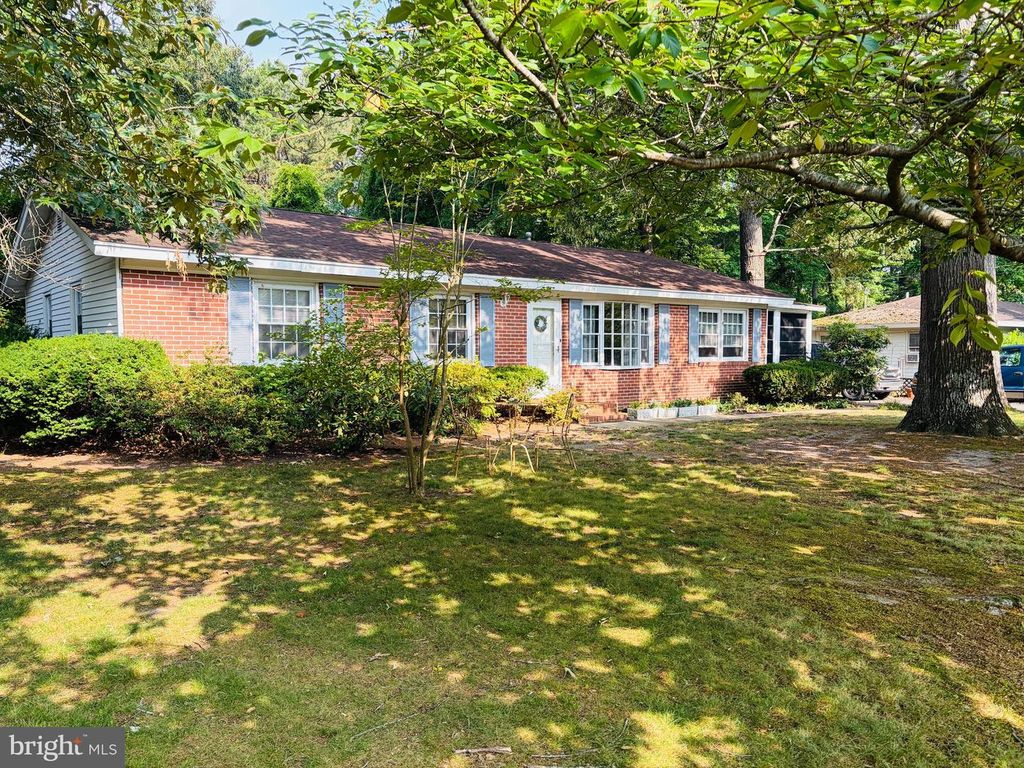 6858 LOIS AVE, Salisbury, MD 21804