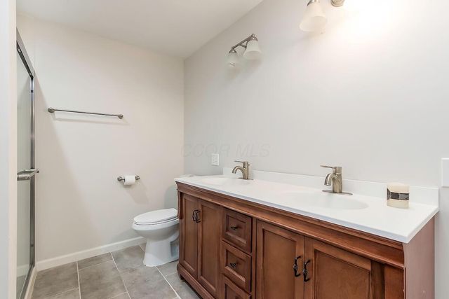2476 Broadway, Grove City, OH 43123