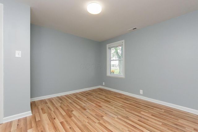 2476 Broadway, Grove City, OH 43123