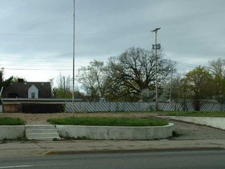 1415 E Michigan Avenue, Jackson, MI 49202