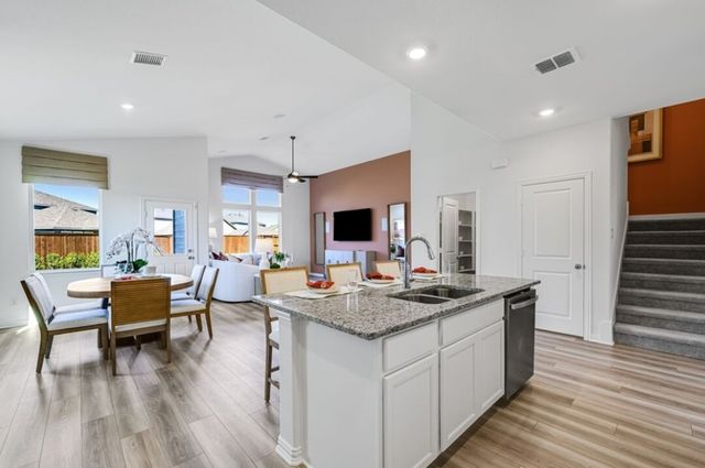 2330 Buffalo Bayou Way, Crandall, TX 75114