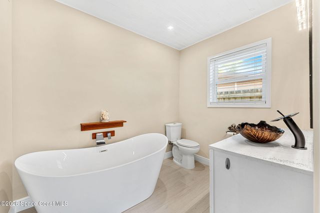 225 Cherry Avenue, Merritt Island, FL 32953