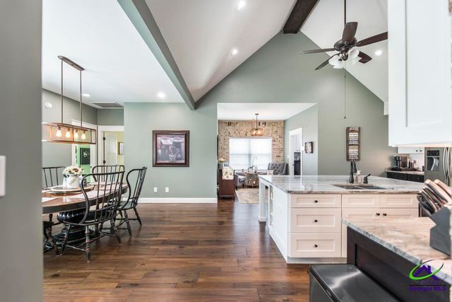 105 Waters Edge Ct, Kathleen, GA 31047