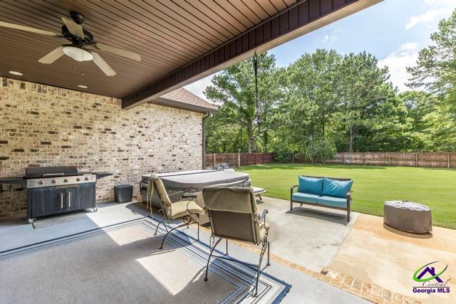 105 Waters Edge Ct, Kathleen, GA 31047