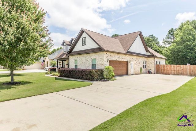 105 Waters Edge Ct, Kathleen, GA 31047