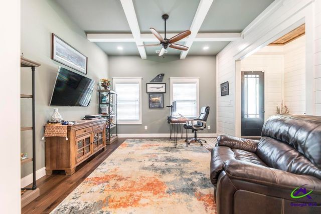 105 Waters Edge Ct, Kathleen, GA 31047