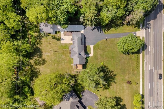 43747 Woodward Avenue, Bloomfield Hills, MI 48302
