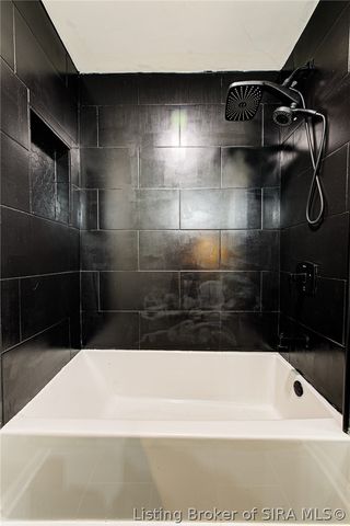 2408 Lyon Lane, New Albany, IN 47150