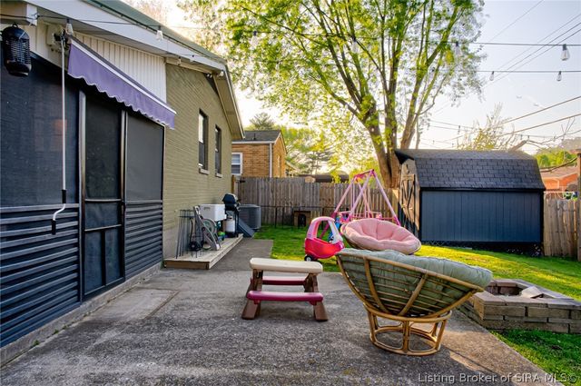 2408 Lyon Lane, New Albany, IN 47150