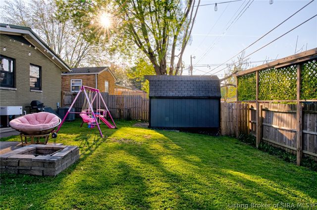 2408 Lyon Lane, New Albany, IN 47150