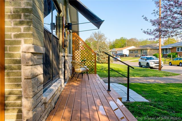 2408 Lyon Lane, New Albany, IN 47150