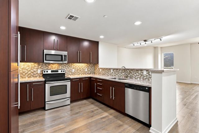 1375 Lick Avenue 1023, San Jose, CA 95110