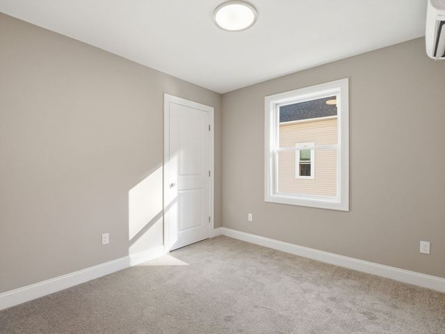 479 Washington Street 479, Haverhill, MA 01832