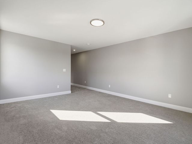 479 Washington Street 479, Haverhill, MA 01832