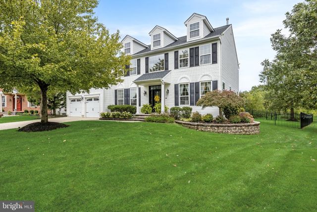 11 TIDEWATER CT, Hainesport, NJ 08036