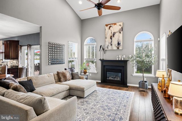 11 TIDEWATER CT, Hainesport, NJ 08036