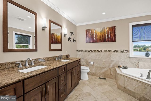 11 TIDEWATER CT, Hainesport, NJ 08036
