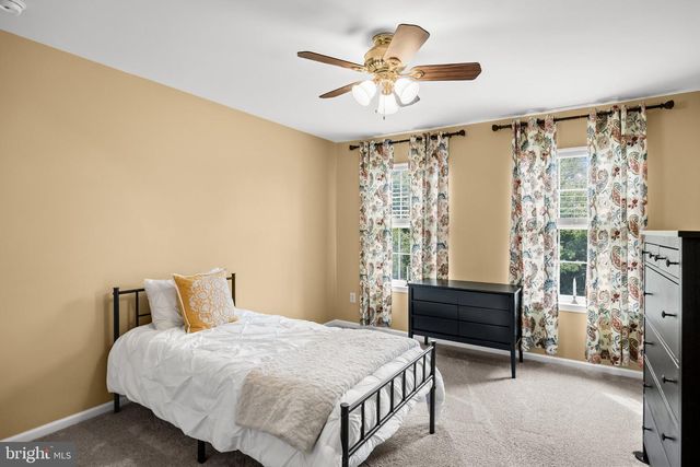 11 TIDEWATER CT, Hainesport, NJ 08036