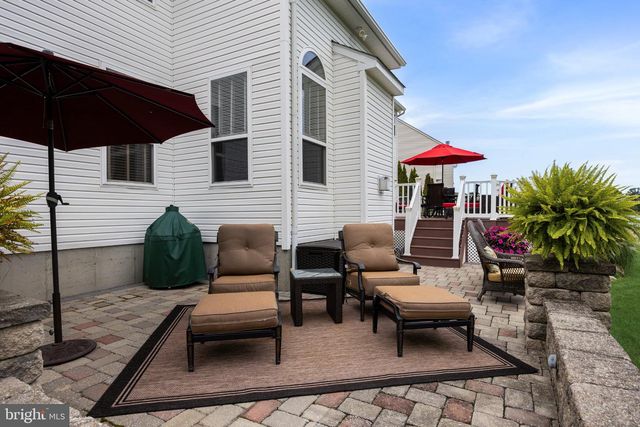 11 TIDEWATER CT, Hainesport, NJ 08036