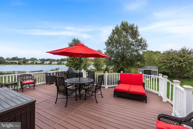 11 TIDEWATER CT, Hainesport, NJ 08036