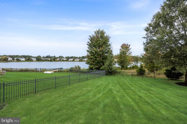 11 TIDEWATER CT, Hainesport, NJ 08036