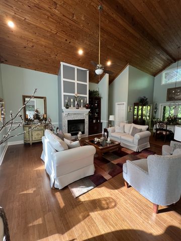 187 Rigsbys Rdg, Lynchburg, TN 37352