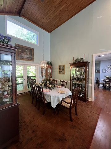 187 Rigsbys Rdg, Lynchburg, TN 37352