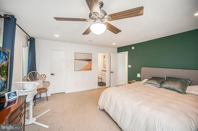 2215 GLENCOURSE LN, Reston, VA 20191