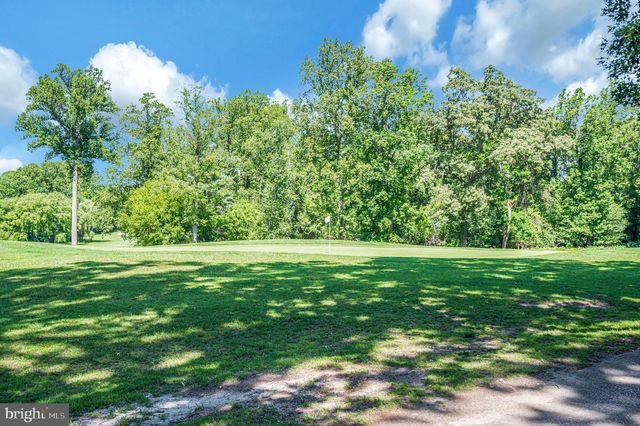 2215 GLENCOURSE LN, Reston, VA 20191
