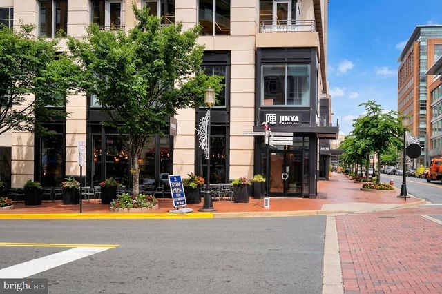 2215 GLENCOURSE LN, Reston, VA 20191
