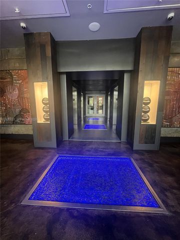 690 SW 1st Ct 1709, Miami, FL 33130