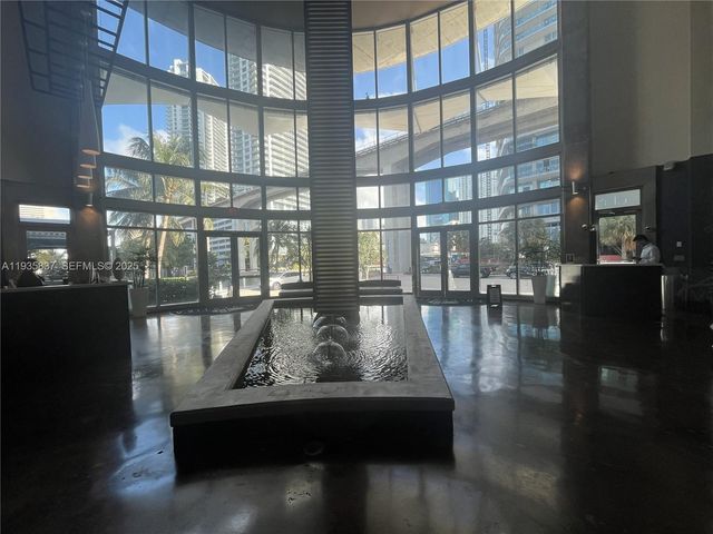 690 SW 1st Ct 1709, Miami, FL 33130