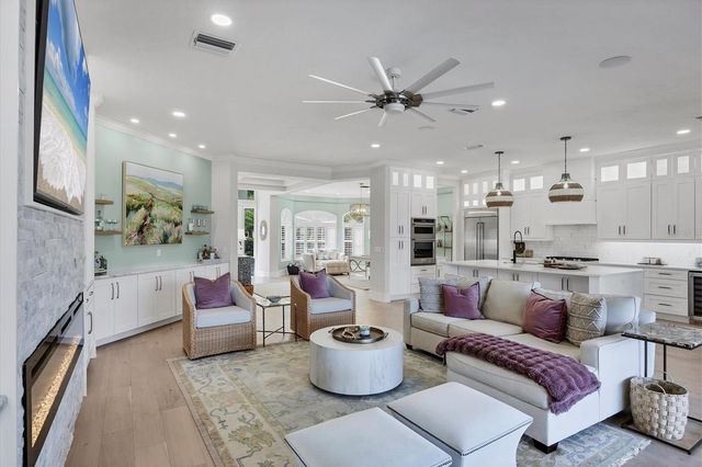 7331 SAINT GEORGES WAY, University Park, FL 34201