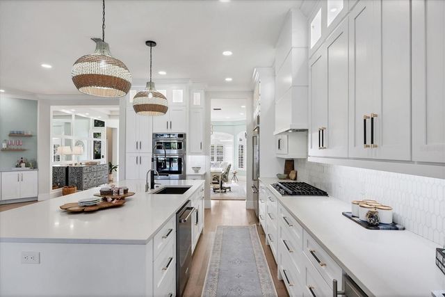 7331 SAINT GEORGES WAY, University Park, FL 34201