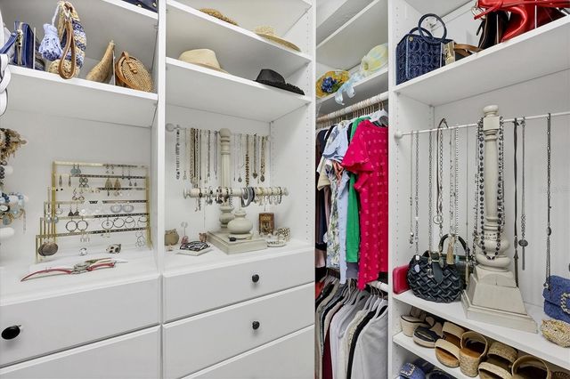 7331 SAINT GEORGES WAY, University Park, FL 34201