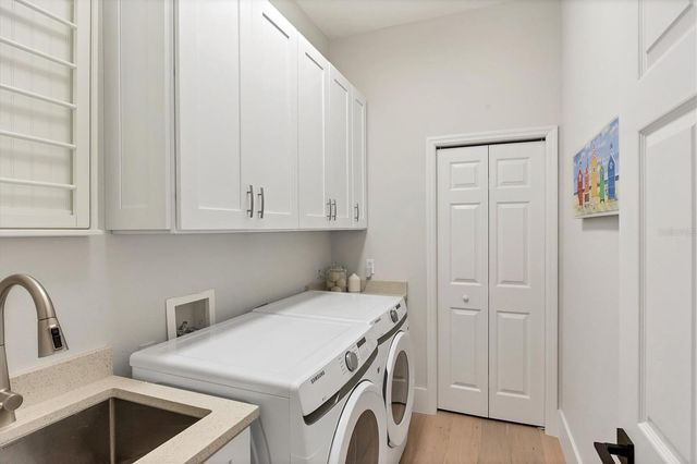 7331 SAINT GEORGES WAY, University Park, FL 34201