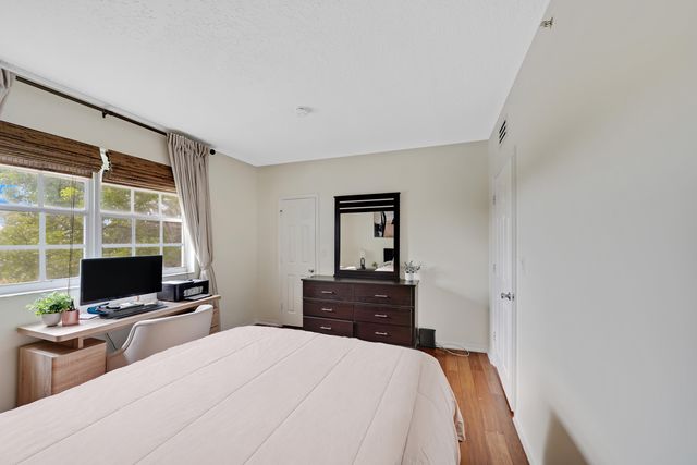 231 SW 116TH Avenue 19208, Pembroke Pines, FL 33025