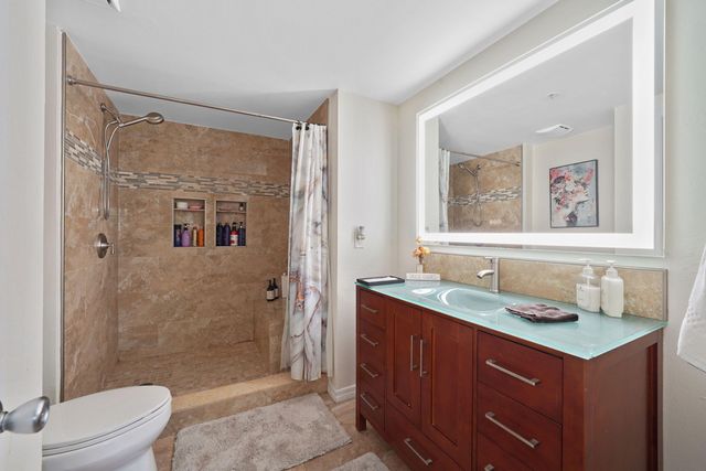231 SW 116TH Avenue 19208, Pembroke Pines, FL 33025