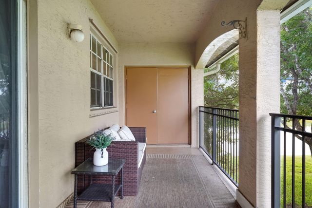231 SW 116TH Avenue 19208, Pembroke Pines, FL 33025