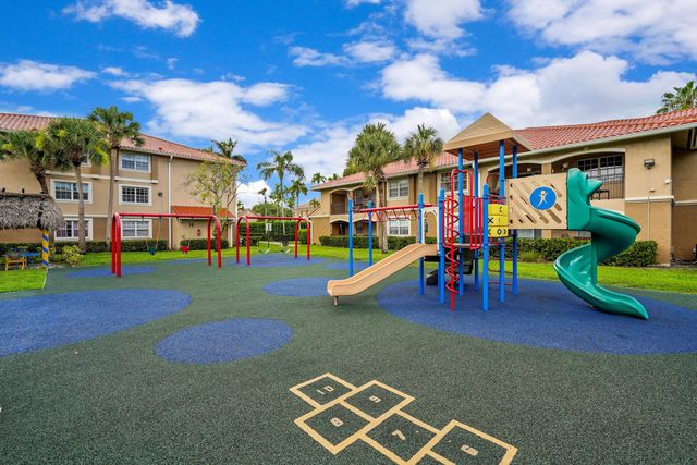 231 SW 116TH Avenue 19208, Pembroke Pines, FL 33025