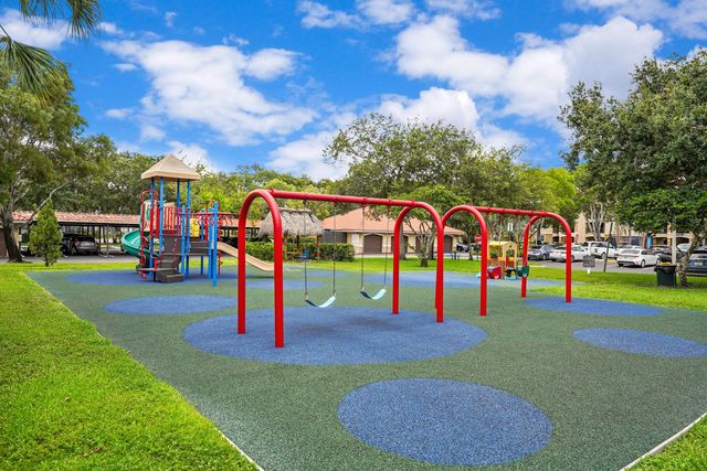 231 SW 116TH Avenue 19208, Pembroke Pines, FL 33025