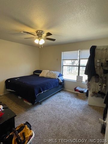 4901 S Hickory Avenue, Broken Arrow, OK 74011