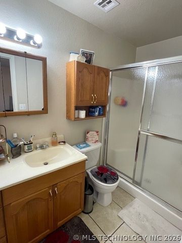 4901 S Hickory Avenue, Broken Arrow, OK 74011