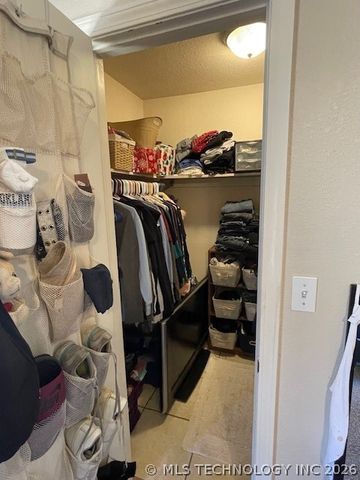 4901 S Hickory Avenue, Broken Arrow, OK 74011