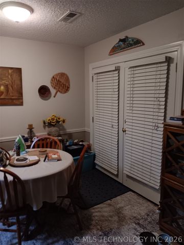 4901 S Hickory Avenue, Broken Arrow, OK 74011