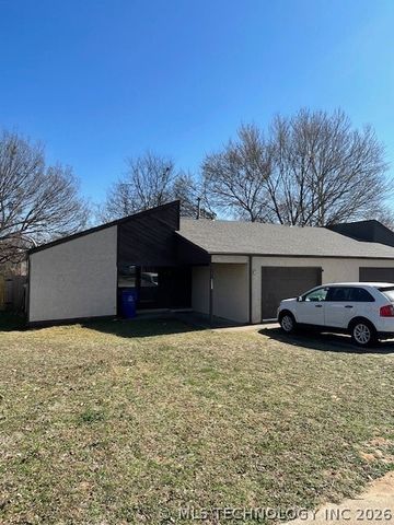 4901 S Hickory Avenue, Broken Arrow, OK 74011